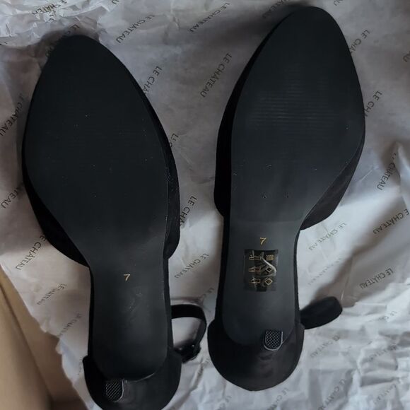 Le Chateau NWT black suede closed toe ankle strap stiletto 4" size 7 - Picture 8 of 14